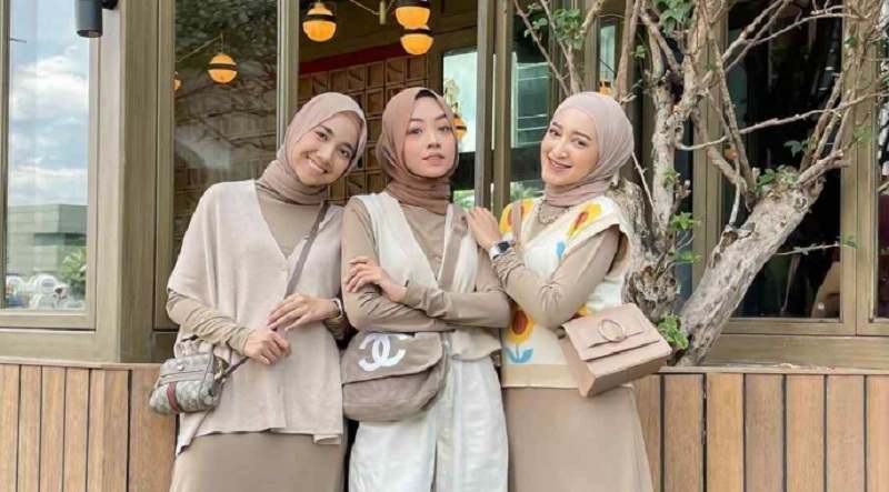 Ide Padu Padan Baju Tunik untuk Berbagai Acara