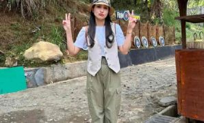 Ide Outfit Liburan ke Kebun Binatang Simpel, namun Terlihat Stylish